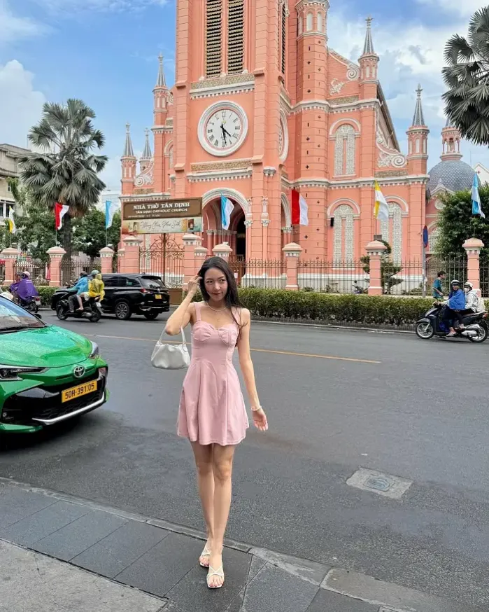 맥심투어와 함께한 호치민 탄딘 성당에서의 완벽한 하루