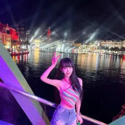 맥심투어의 전문적인 가이드 덕분에 친구들과 함께 짧지만 알찬 휴가를 즐길 수 있었다